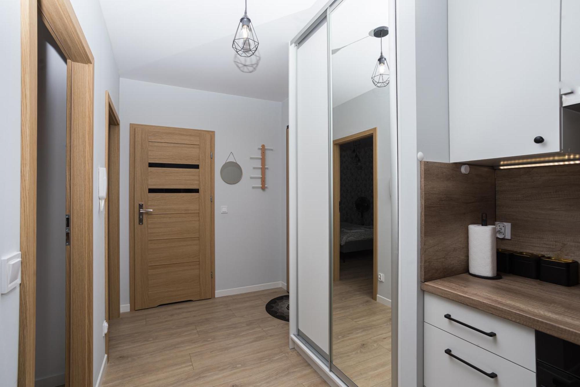 Komfort W Centrum Parking Wroclaw Bagian luar foto