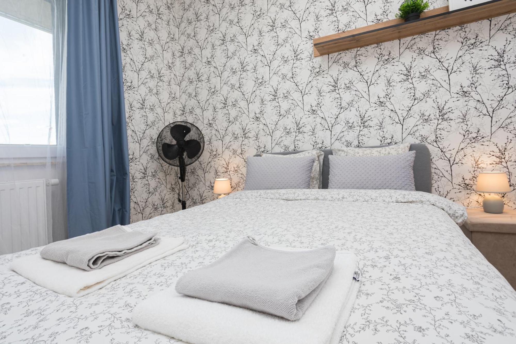 Komfort W Centrum Parking Wroclaw Bagian luar foto