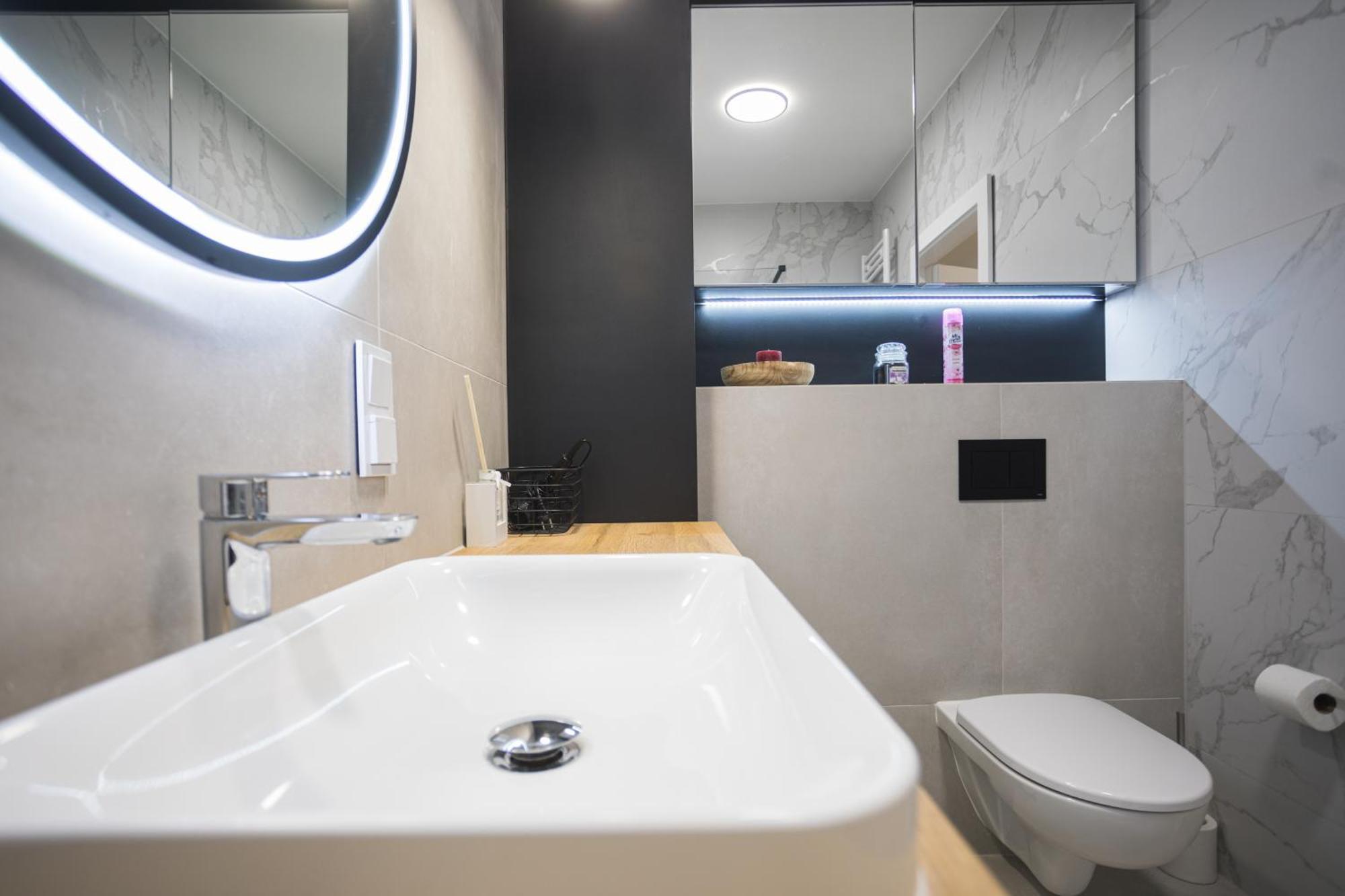 Komfort W Centrum Parking Wroclaw Bagian luar foto
